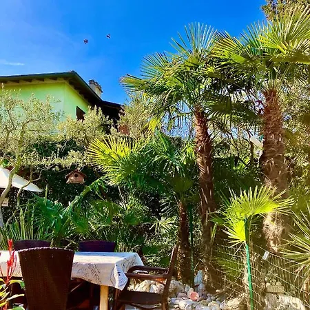 住宿加早餐酒店 Desenzano Paradise