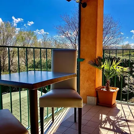 住宿加早餐酒店 Desenzano Paradise 代森扎诺-德尔加达