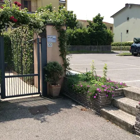 Bed & Breakfast Desenzano Paradise
