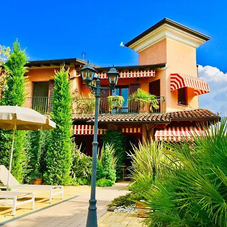 Desenzano Paradise 代森扎诺-德尔加达